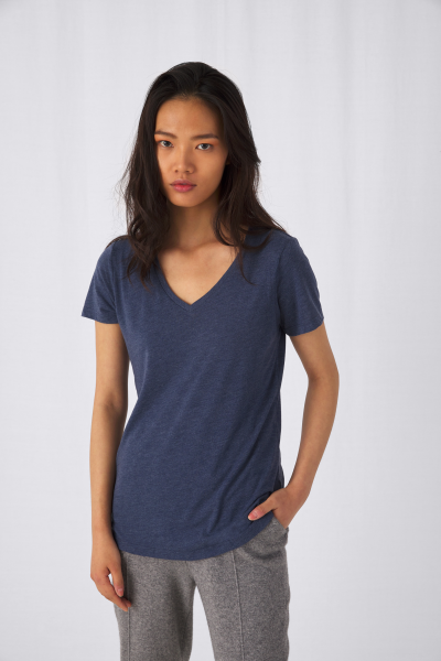 B&C Triblend V /women